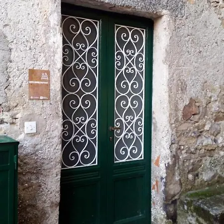 Val Valerna Oda ve Kahvaltı 3*