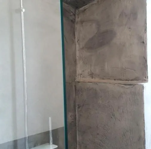 فندق مبيت وإفطار Val Valerna ليتْسّينو